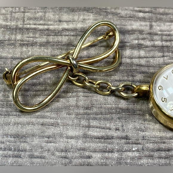 Ladies 1950’s 17 Jewel Designer Swiss Gold Bow Brooch Watch Signed - Picture 6 of 12